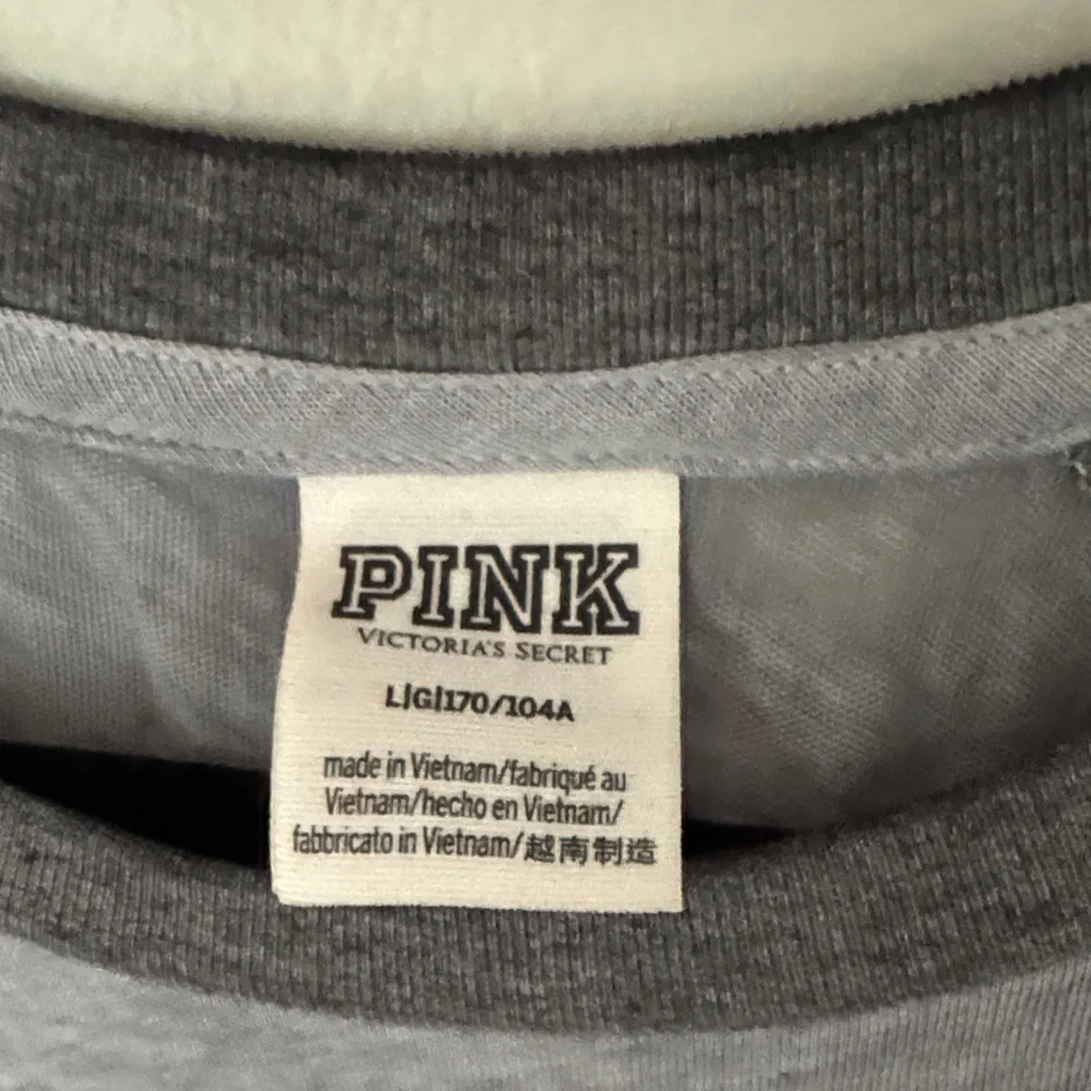PINK Victoria's Secret Gray Top - Picture 2 of 2